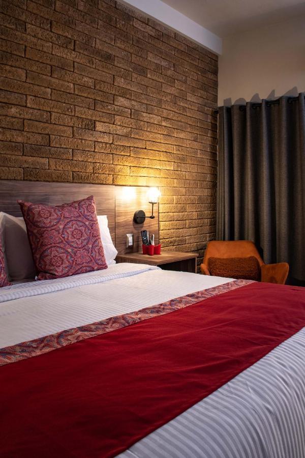 Hoteles Antigua - Casona Allende Monterrey Bagian luar foto